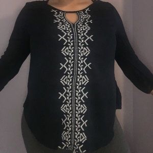 Bongo Women’s dark navy top with beautiful design